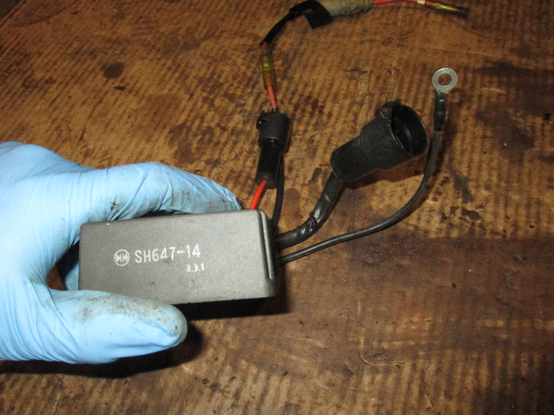 Yamaha 150hp 2 stroke outboard rectifier regulator (6R3-81960-10)