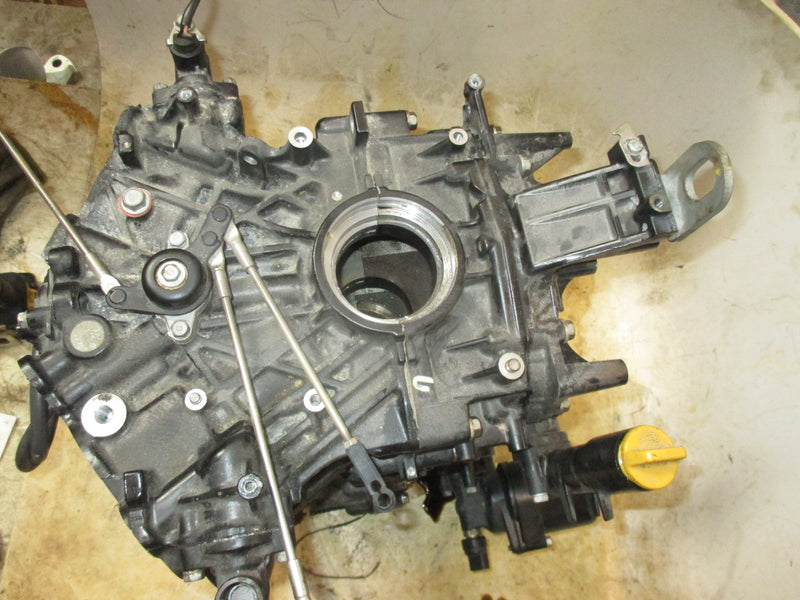 Yamaha/mercury 225hp 4 Stroke outboard crankcase block