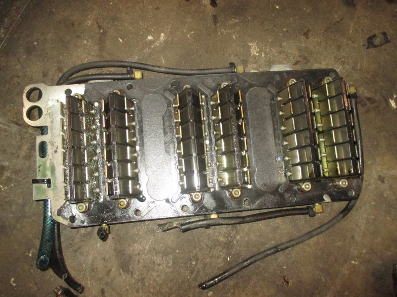 Mercury Optimax 3.0L 200hp 2 stroke outboard intake manifold and reeds