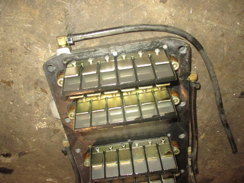 Mercury Optimax 3.0L 200hp 2 stroke outboard intake manifold and reeds