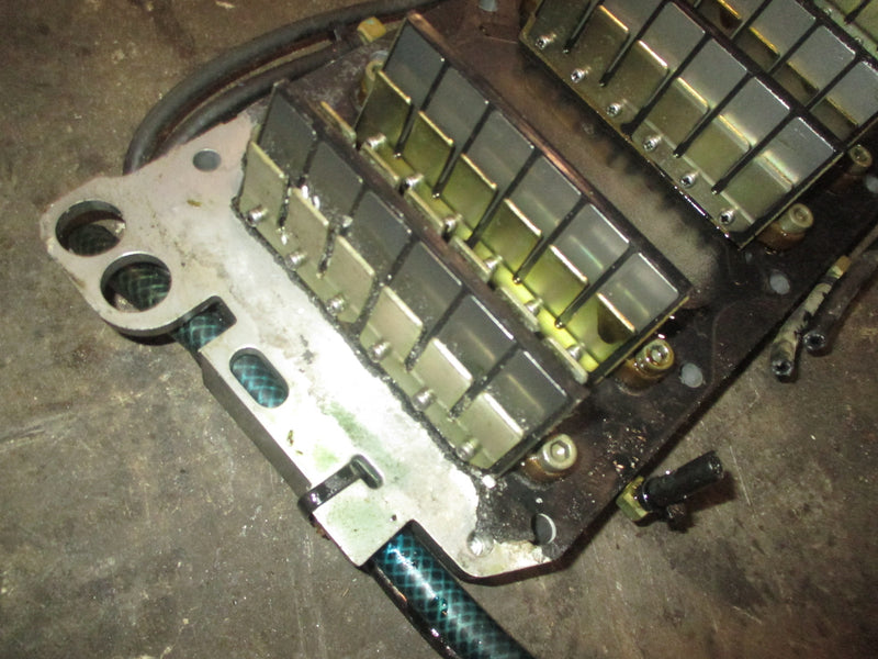 Mercury Optimax 3.0L 200hp 2 stroke outboard intake manifold and reeds