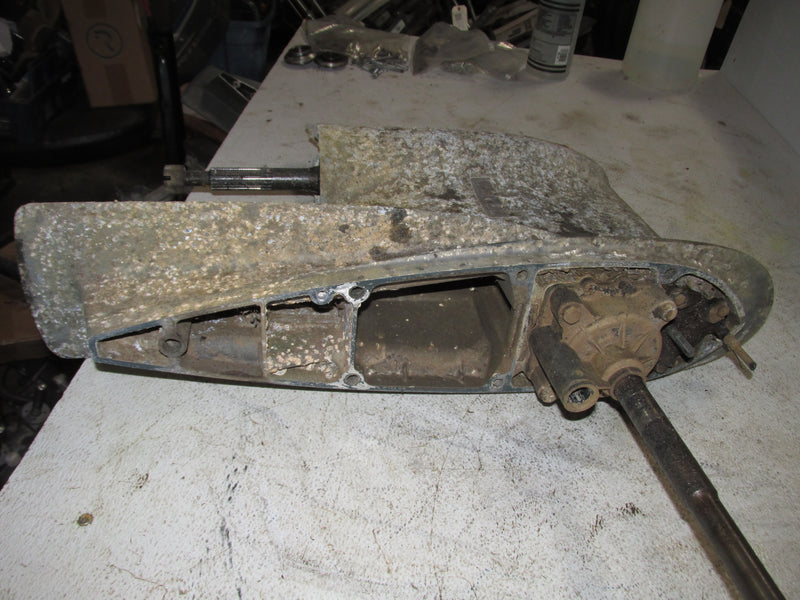 Yamaha 200hp 2 Stroke Outboard 25 inch Standard rotation Lower unit