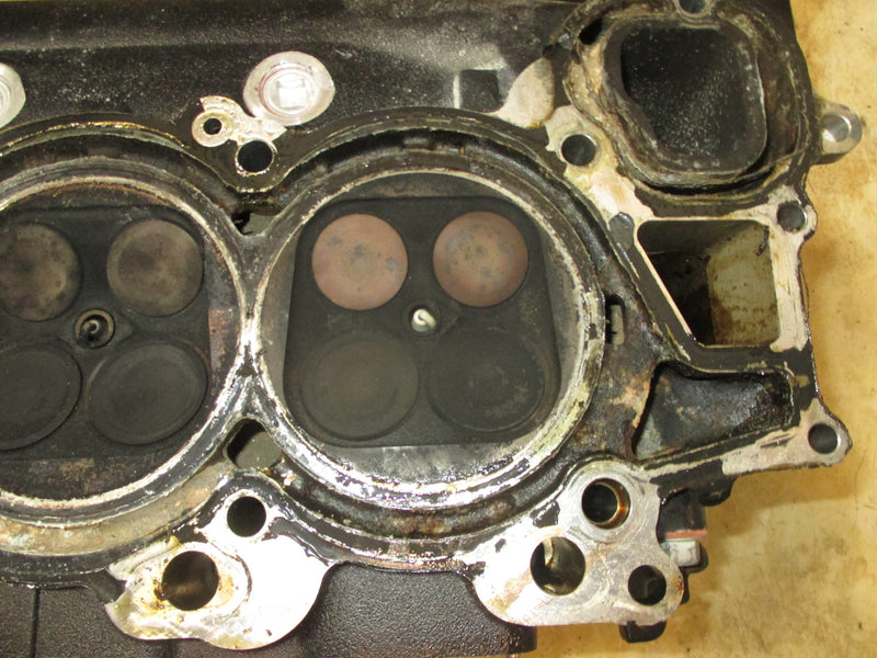 Yamaha/mercury 225hp 4 Stroke outboard starboard cylinder head (69J-01)