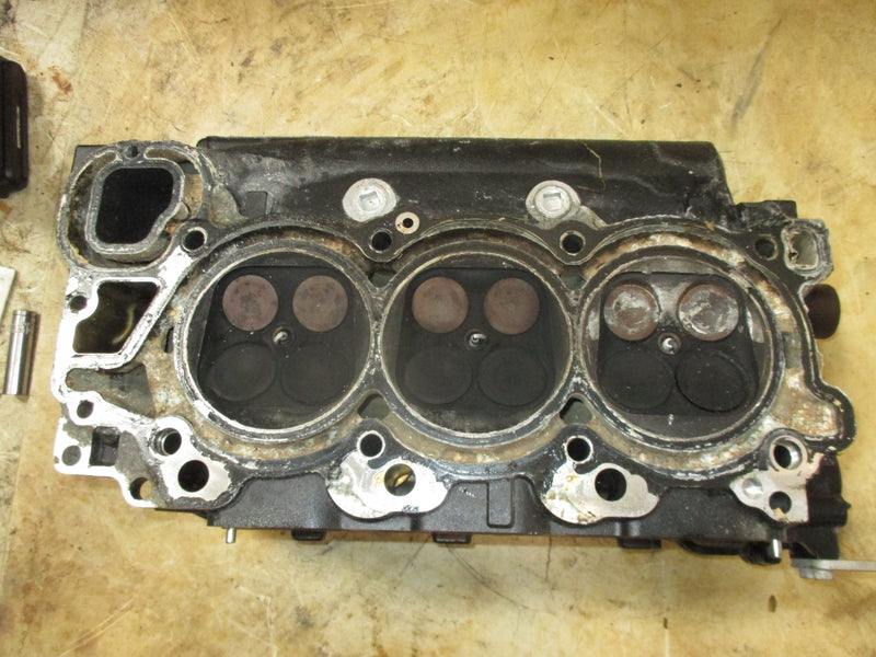 Yamaha/mercury 225hp 4 Stroke outboard port cylinder head (69J-01-PARTS)