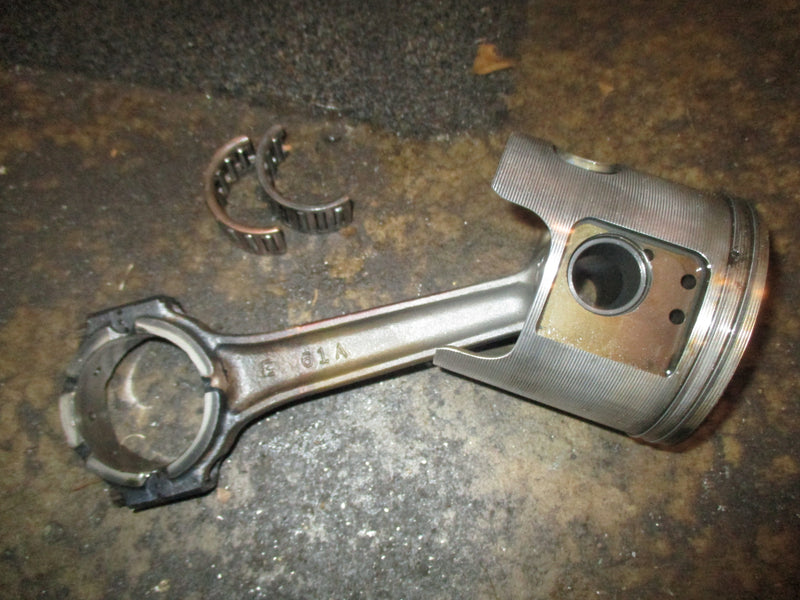 Yamaha 250hp OX66 2 stroke outboard starboard piston and rod .040 oversized