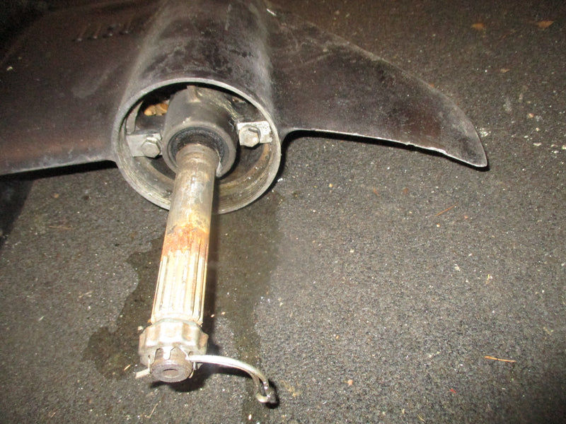 Evinrude 225hp 2 stroke outboard 25" shaft lower unit