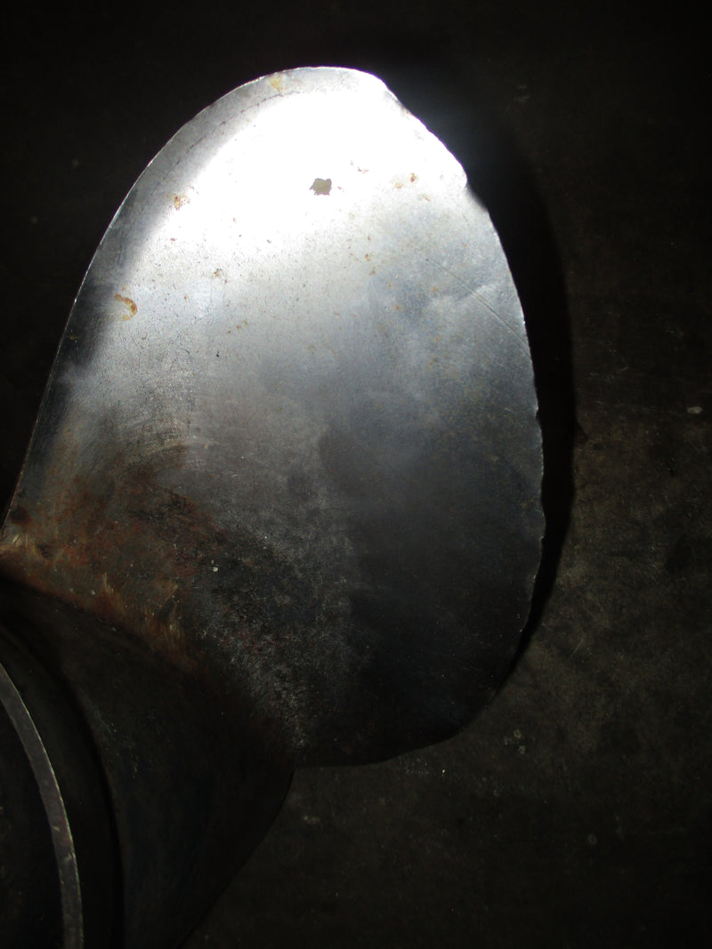Evinrude 150hp 2 stroke outboard stainless steel propeller (389924) 14 1/2 x 19
