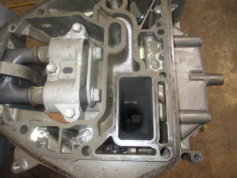 Yamaha 90hp 4 stroke outboard 25" shaft midsection