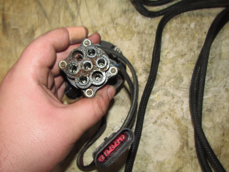 Evinrude Etec 115hp 2 Stroke Outboard Oil Pump and Hoses