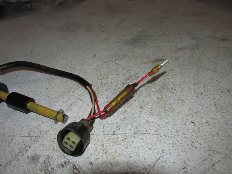 Yamaha 200hp 2 Stroke Outboard Oil level sensor (6E5-85730-13)
