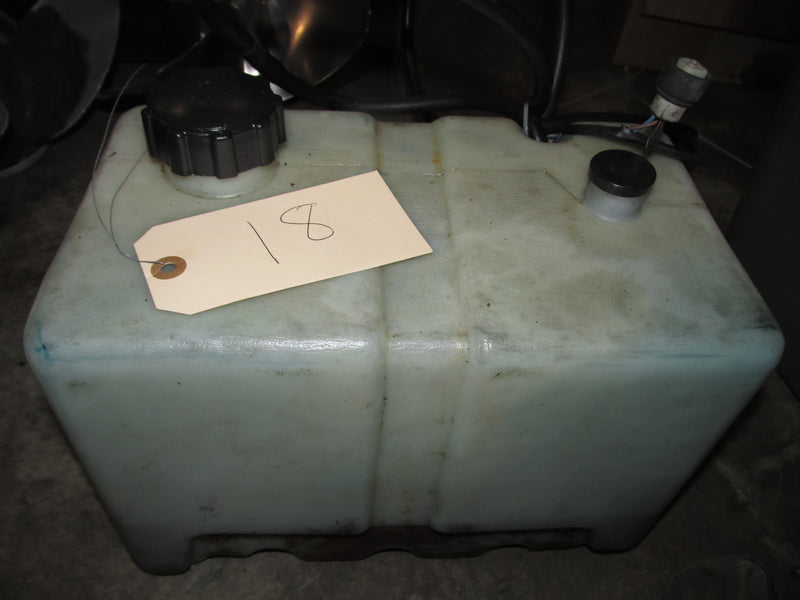 Yamaha Outboard 10.5L remote oil tank