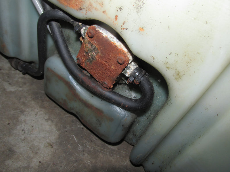 Yamaha Outboard 10.5L remote oil tank