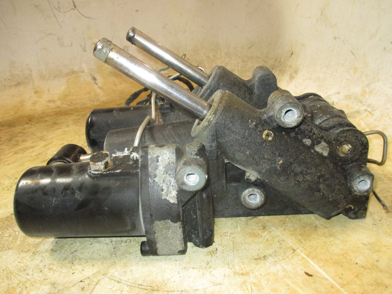 Yamaha/mercury 225hp 4 Stroke outboard tilt trim unit