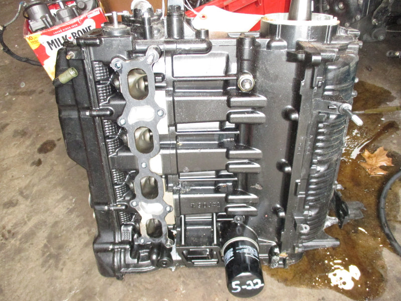 Suzuki DF90 90hp 4 stroke outboard crankcase powerhead
