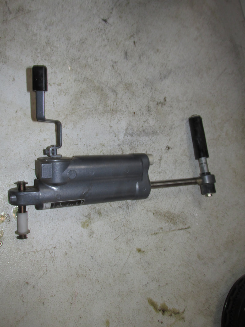 Yamaha 40hp 4 Stroke Outboard Tilt Trim Assist unit