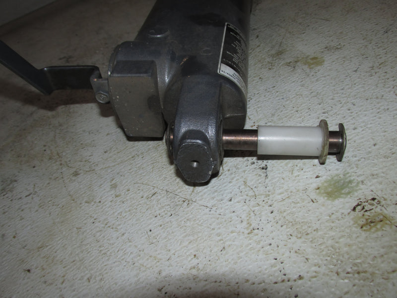 Yamaha 40hp 4 Stroke Outboard Tilt Trim Assist unit