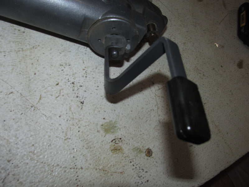 Yamaha 40hp 4 Stroke Outboard Tilt Trim Assist unit
