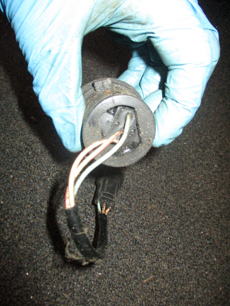 Suzuki DF70 outboard tilt trim switch (37850-99E03)