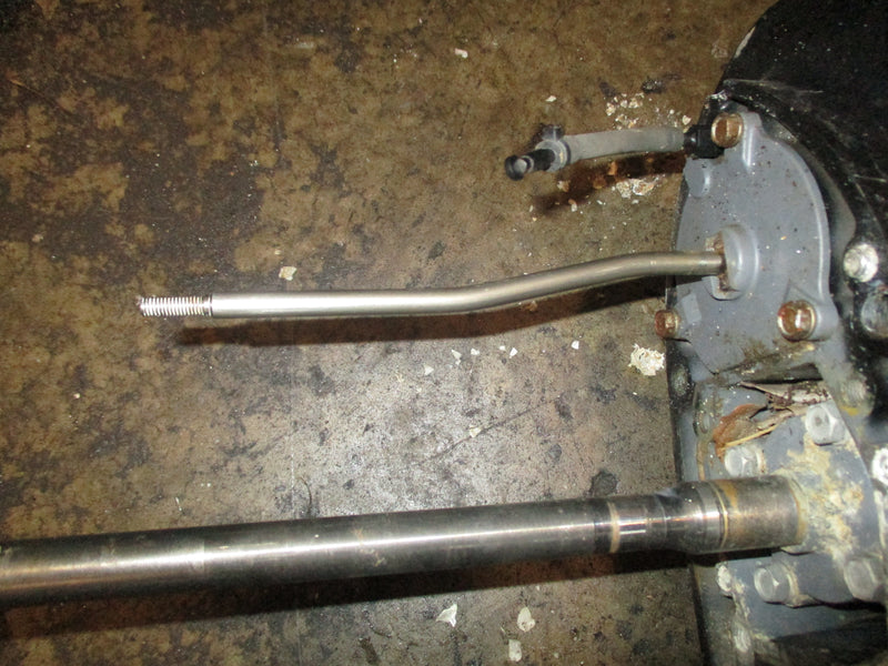 Suzuki DF140 outboard 25" lower unit READ DESCRIPTION