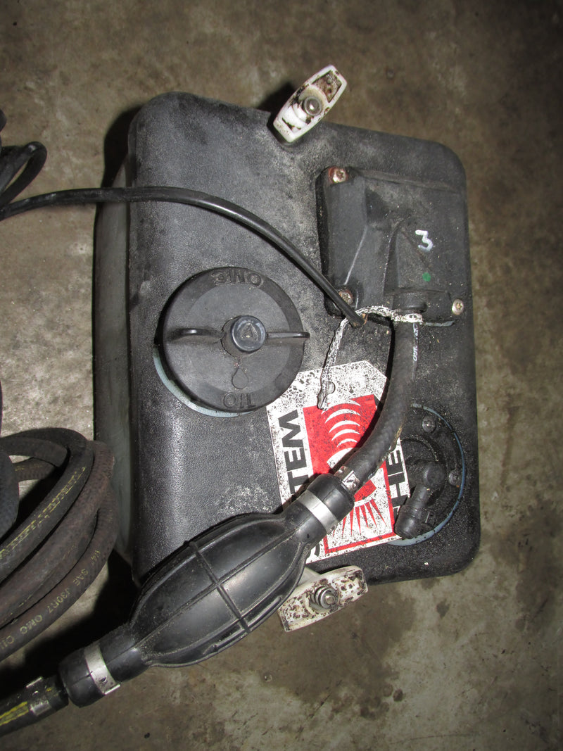 Johnson/Evinrude Outboard Dual hose oil tank