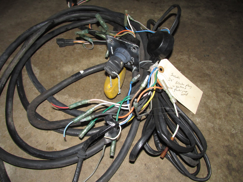 Suzuki Outboard 20FT round black plug rigging harness