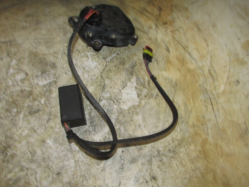 Evinrude Etec 115hp 2 Stroke Outboard Exhaust Actuator (586904)