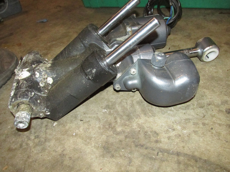 Yamaha SWS II 200hp 2 Stroke Outboard Tilt Trim Unit (67H-43800-00-4D)