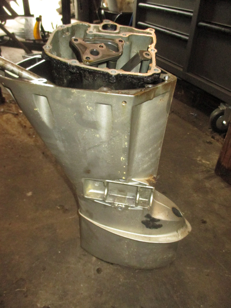 Honda BF25A 25hp outboard upper casing and oil pan (40201-ZV1-720ZA)