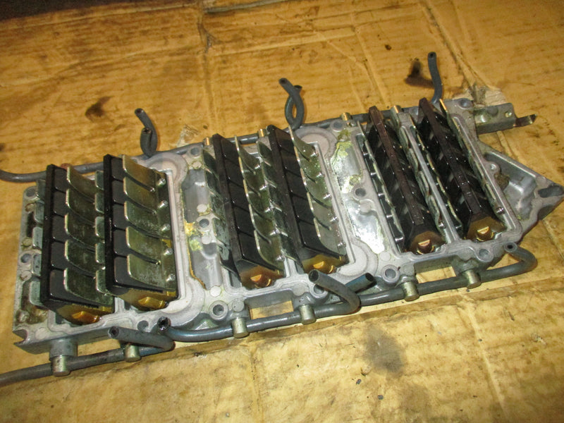 Yamaha VMAX OX66 225hp 2 stroke outboard Intake Manifold / Reeds