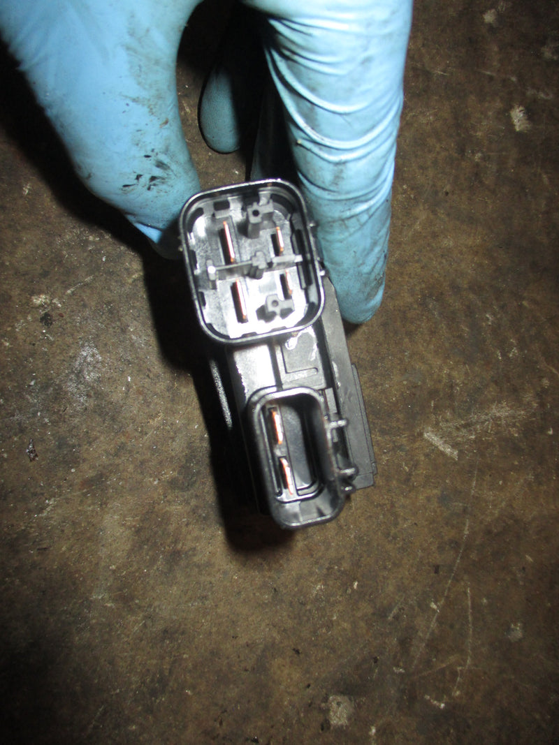 Suzuki DF140A 140hp outboard tilt trim relay (38410-93J21)