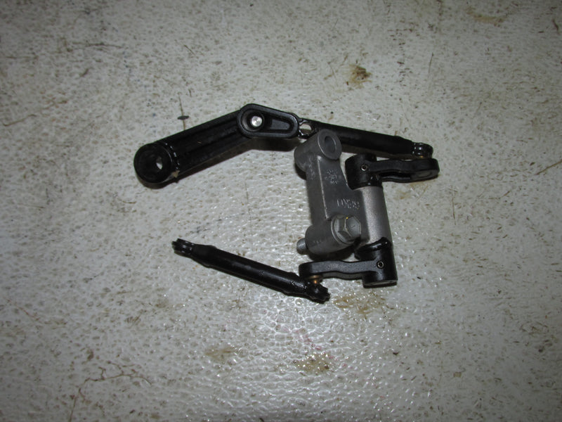 Yamaha 115hp 4 Stroke Outboard Throttle bracket (6EK-41213-00-00)