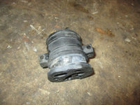 Load image into Gallery viewer, Suzuki DF140A 140hp outboard rigging grommet (61124-92J10)
