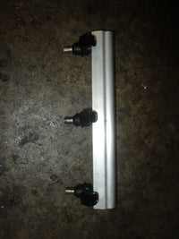 Load image into Gallery viewer, Honda BF50D outboard fuel rail and injector set (16450-ZZ5-003)
