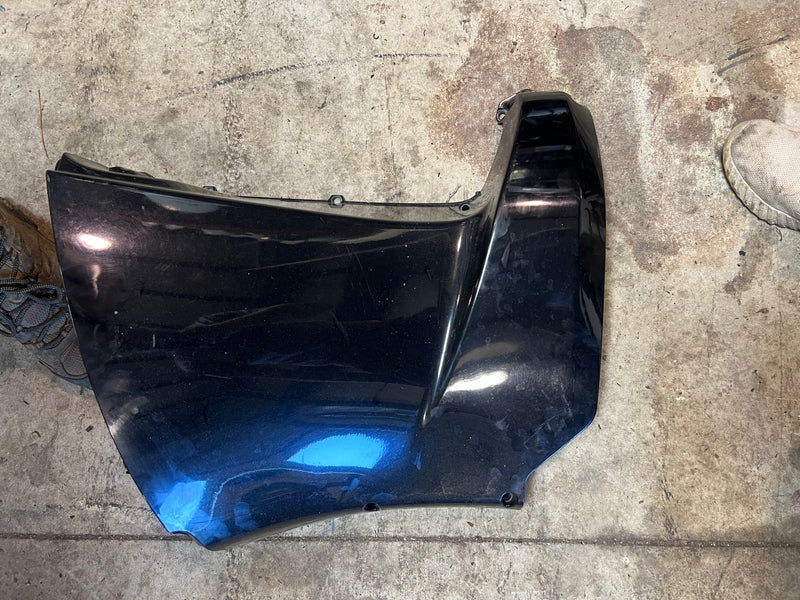 Suzuki DF350 A 350hp outboard starboard midsection cover 61131-98L01