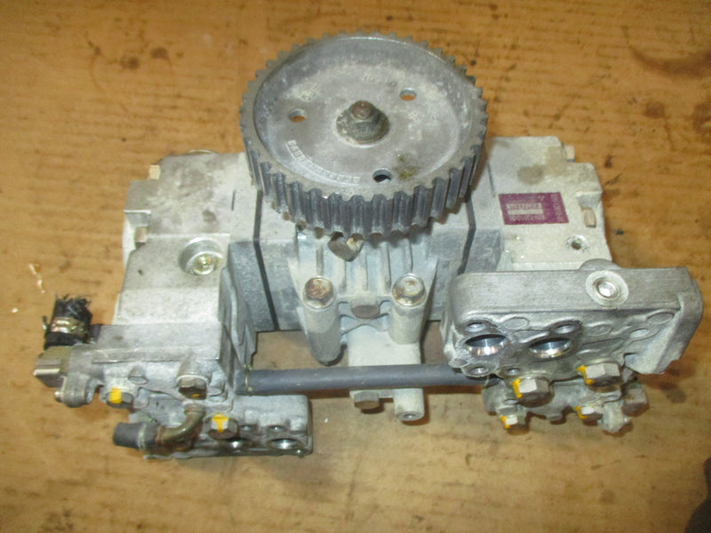Yamaha 300hp HPDI outboard fuel injection pump (60V-13910-00-00)