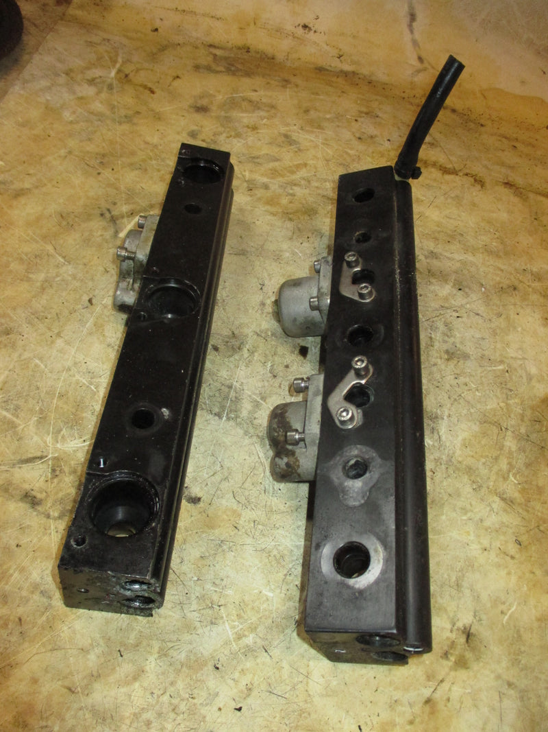 Mercury Optimax 225hp outboard fuel rail set (858258-2)