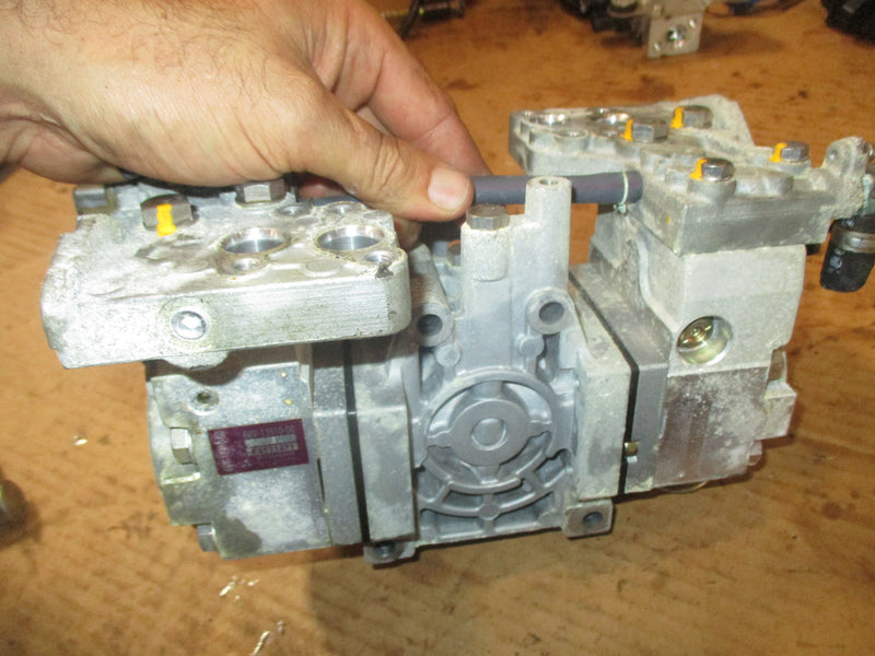 Yamaha 300hp HPDI outboard fuel injection pump (60V-13910-00-00)
