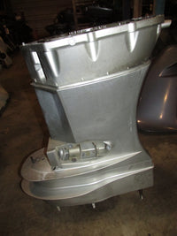 Load image into Gallery viewer, Honda BF75A 75hp 4 Stroke Outboard 25" Upper Casing / Oil Pan (40201-ZW1-020ZA)
