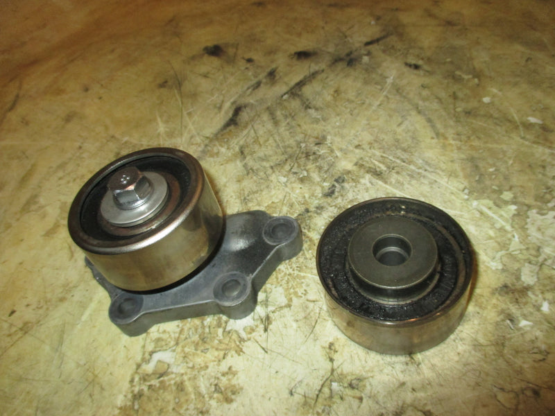 Yamaha 4.2L 300hp 4 stroke outboard Idler Pulley Set (6CB-15512-00-00)