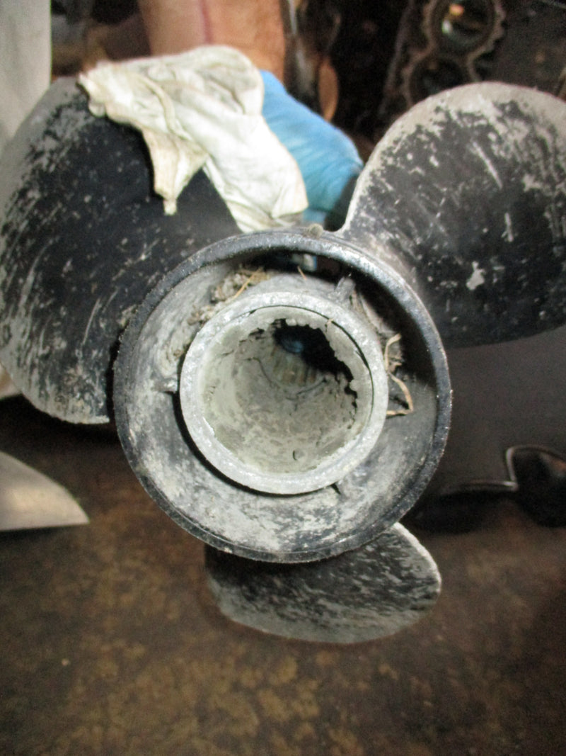 Mercury 90hp 2 stroke outboard aluminum propeller (77344A45) 17P