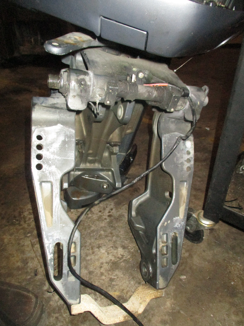 Yamaha VMAX OX66 225hp 2 stroke outboard 20" MID SECTION