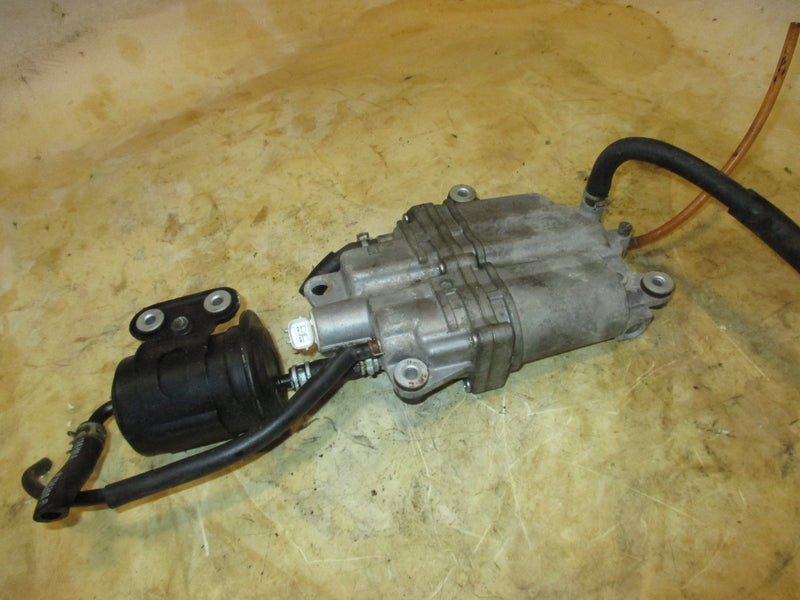 Johnson Suzuki 115hp 4 stroke outboard fuel vapor separator (15600-90J00)