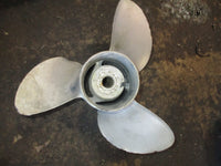 Load image into Gallery viewer, Evinrude 120hp 2 stroke outboard aluminum prop 14 1/4 x 21
