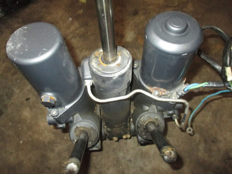 Yamaha 4.2L 300hp 4 stroke outboard Tilt Trim Unit 69J-43800-06-8D