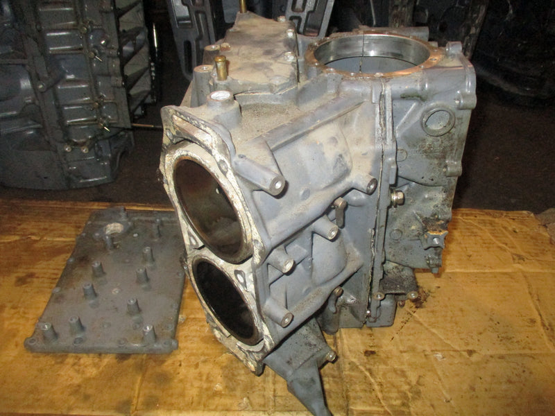 Yamaha 115hp 2 stroke outboard crankcase block