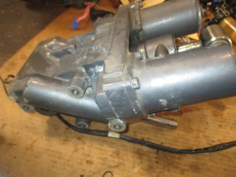 Yamaha 300hp HPDI outboard tilt trim unit 60V-43800-00-4D