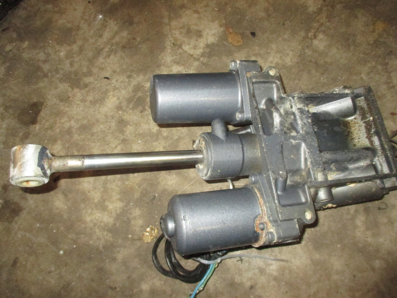 Yamaha 4.2L 300hp 4 stroke outboard Tilt Trim Unit 69J-43800-06-8D