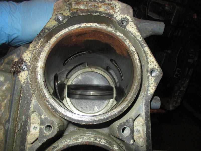 Yamaha 115hp 2 stroke outboard crankcase block