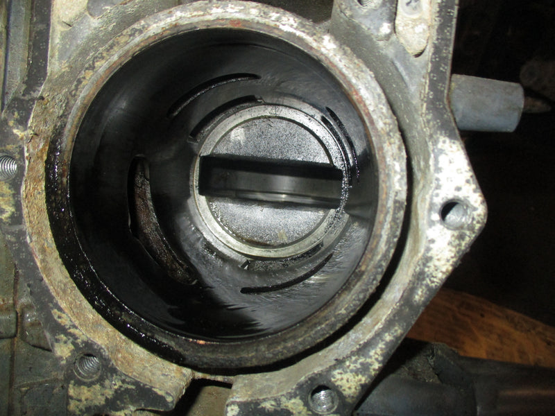 Yamaha 115hp 2 stroke outboard crankcase block