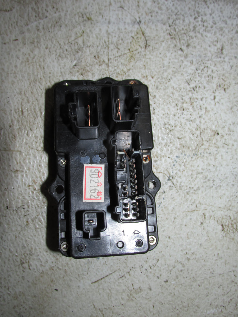 Yamaha 150hp 4 Stroke Outboard Fuse box (63P-82170-02-00)